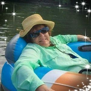 Meet your Posher, Carmen